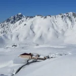 立山雪の大谷直行バスツアー